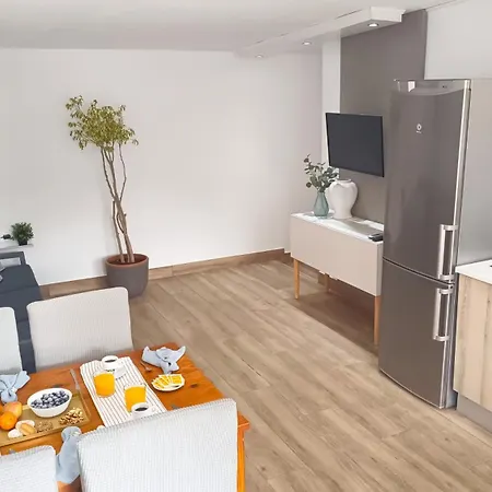 Chalet Bosque10 Piscina Privada Entre La Playa Holiday home