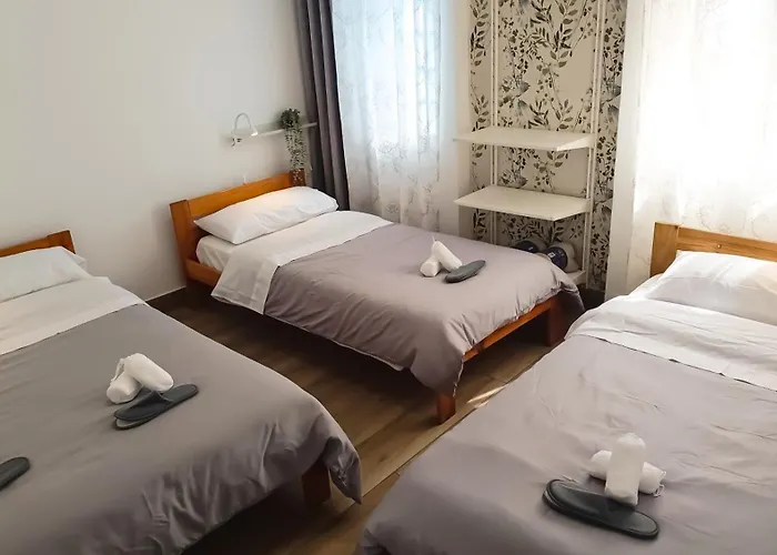 Chalet Bosque10 Piscina Privada Entre La Playa 펜션 *